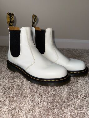 Dr. Martens Chelsea Boot